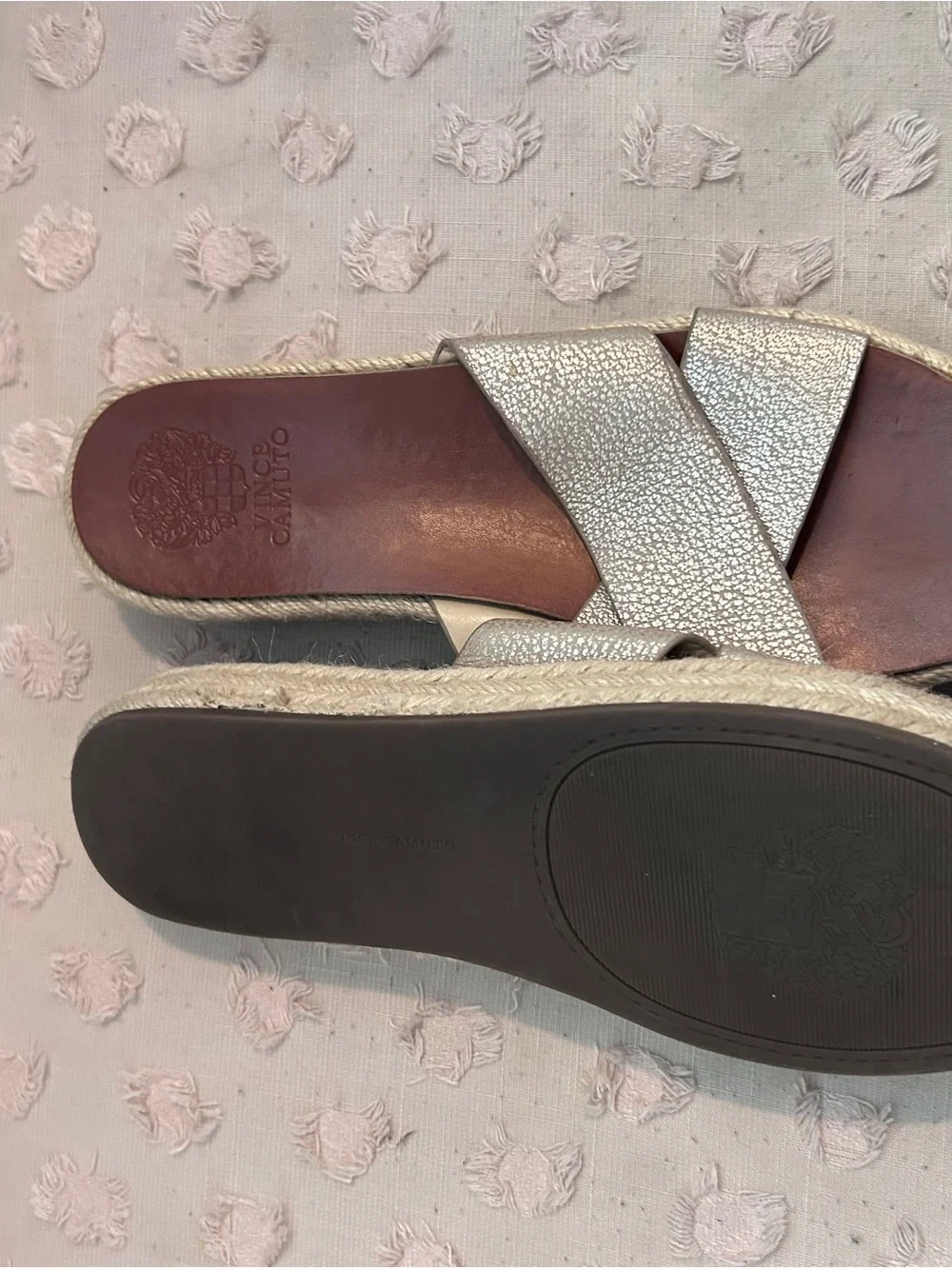 Vince Camuto looks dress finish